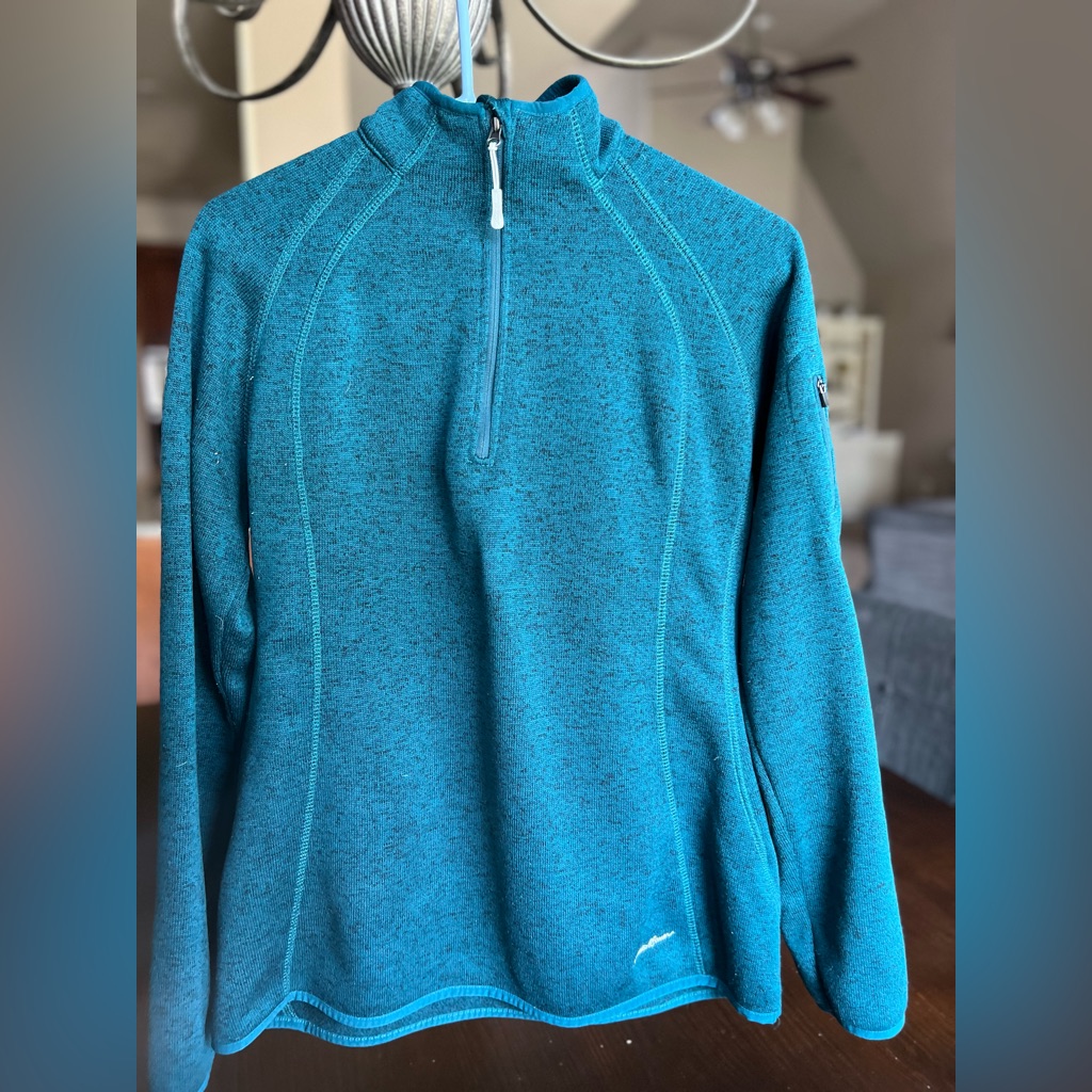 Size Large Eddie Bauer Quarter Zip Up
